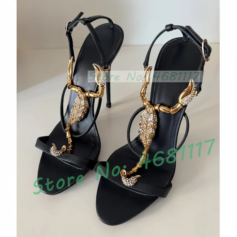 Black Leather Sandals With Gol - Crossfit Lady recension och pris